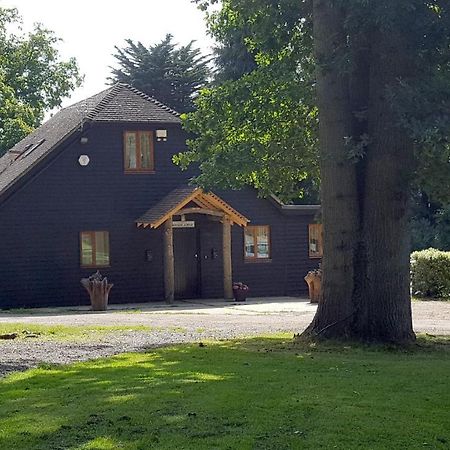 Oakside Lodge Guest House แคนเทอร์เบอรี ภายนอก รูปภาพ