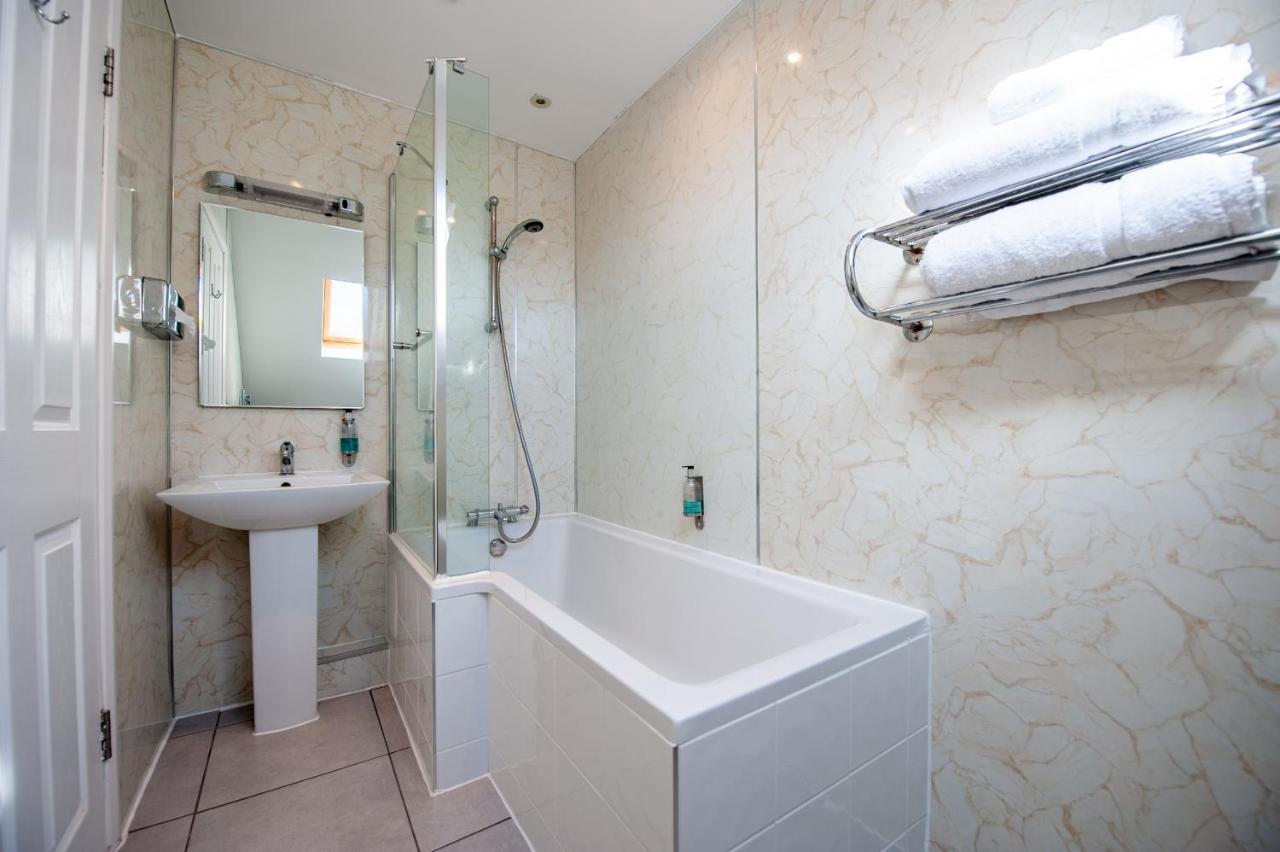 Oakside Lodge Guest House แคนเทอร์เบอรี ภายนอก รูปภาพ